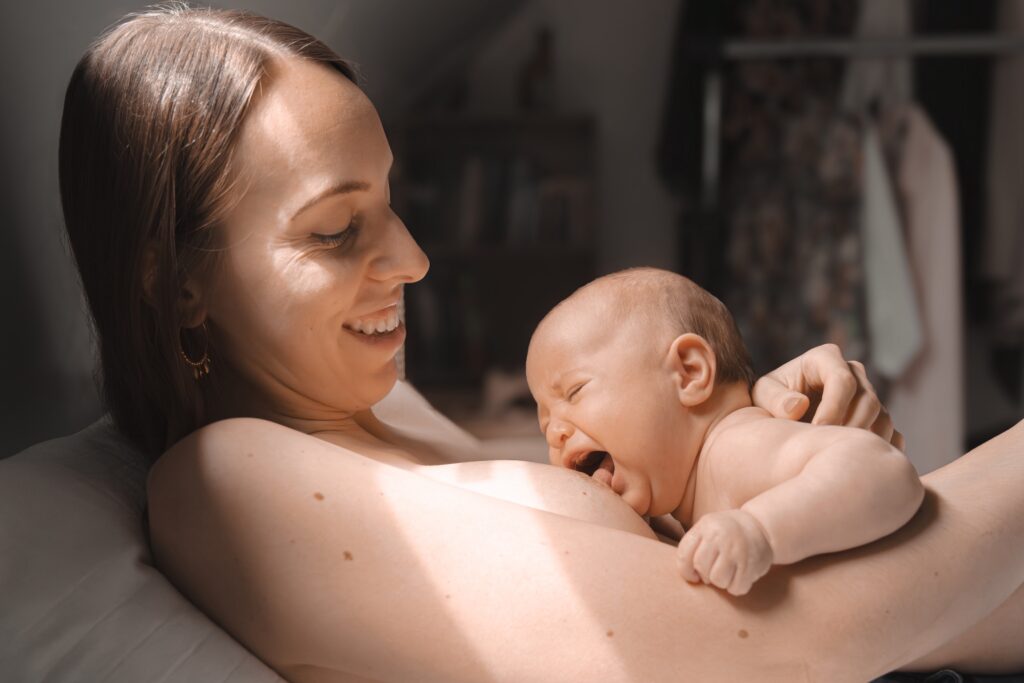 maternité intimiste,allaitement,peau-à-peau,maman et moi,photographe maternité intimiste,séance photo maternité peau à peau,séance photo maternité allaitement,photo maternité intimiste,photographie peau-à-peau nouveau-né,photo allaitement maman bébé,photos maternité naturelles intimistes,liens mère bébé,séance photo nouveau-né en peau-à-peau,douceur maternité,émotions mère et bébé,séance maternité lifestyle intime,séance photo peau-à-peau”,photographe peau-à-peau,séance photo allaitement,photo maternité allaitement